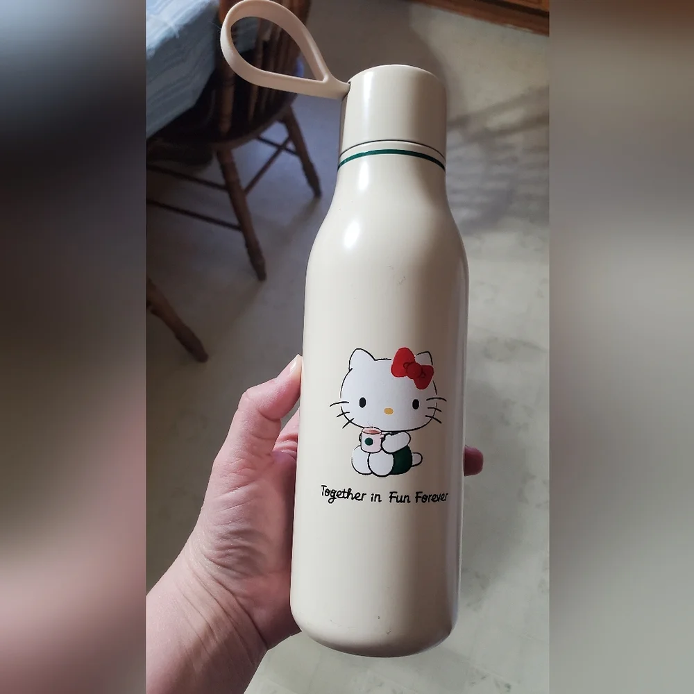Hello Kitty X Starbucks Collab Cream Water Bottle, 20 Ounce, NWOT - Picture 1 of 8